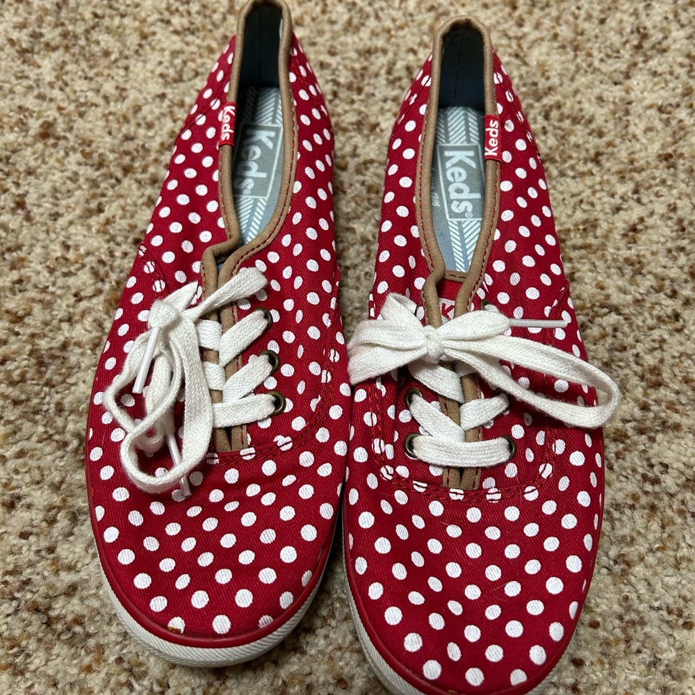 Red Polka Dot Keds Size 6 Women’s
